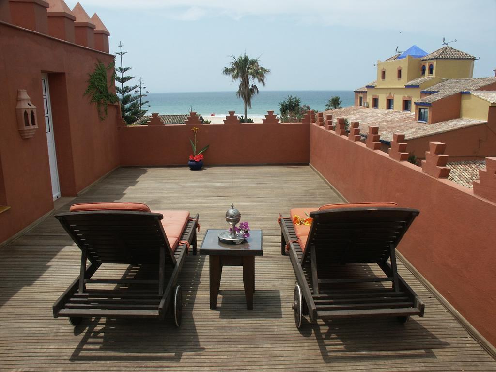 Beach Hotel Dos Mares تريفة المظهر الخارجي الصورة