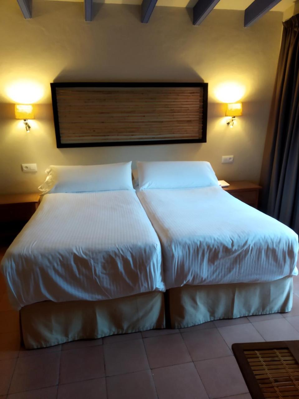 Beach Hotel Dos Mares تريفة المظهر الخارجي الصورة
